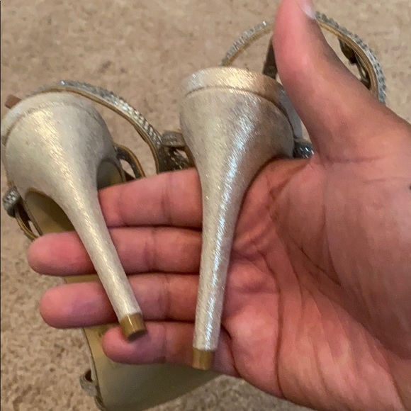 Ladies Steve Madden bedazzled heels - Picture 3 of 6